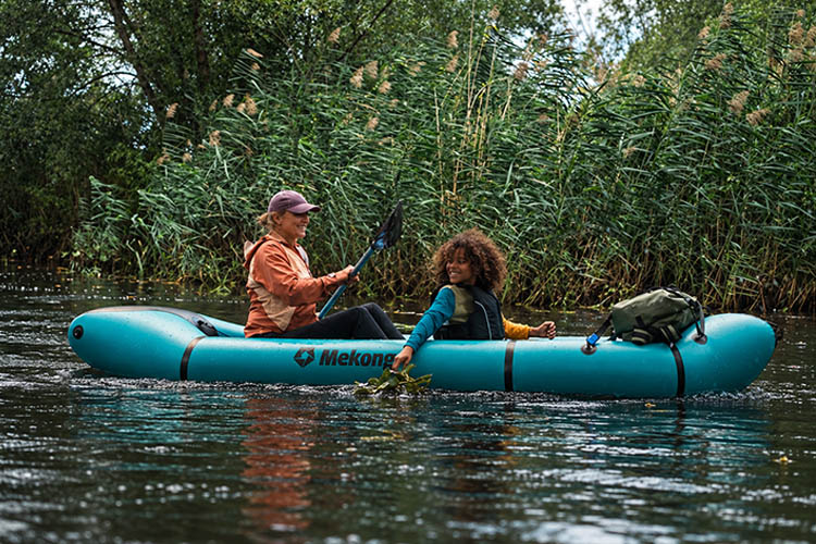 Packrafting em família nos Países Baixos: trilho relaxante de dois dias para principiantes